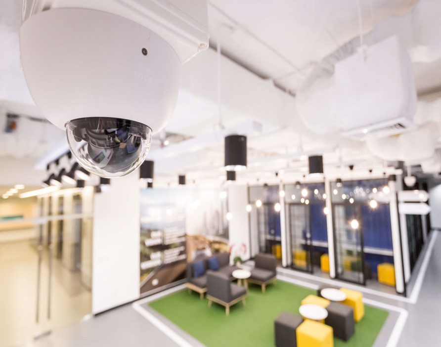 How to inform your employees about internal CCTV